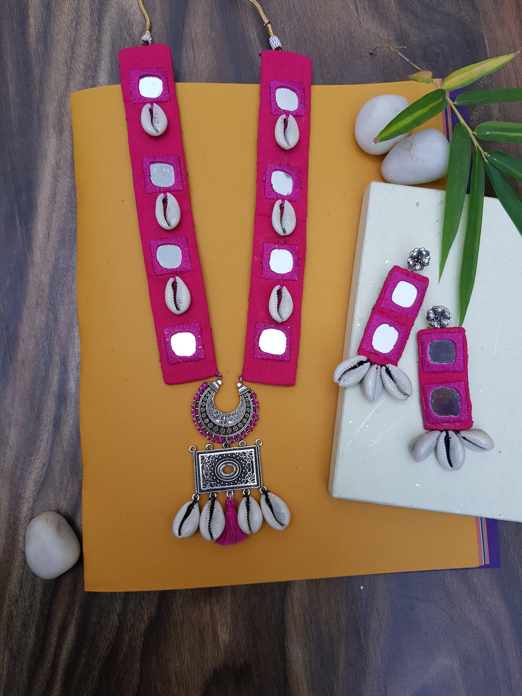 Pink Unique Long Necklace & Earring Set With Cowrie