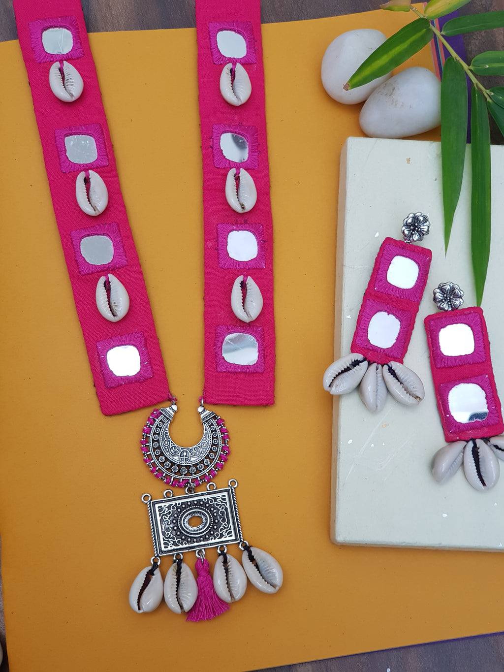 Pink Unique Long Necklace & Earring Set With Cowrie