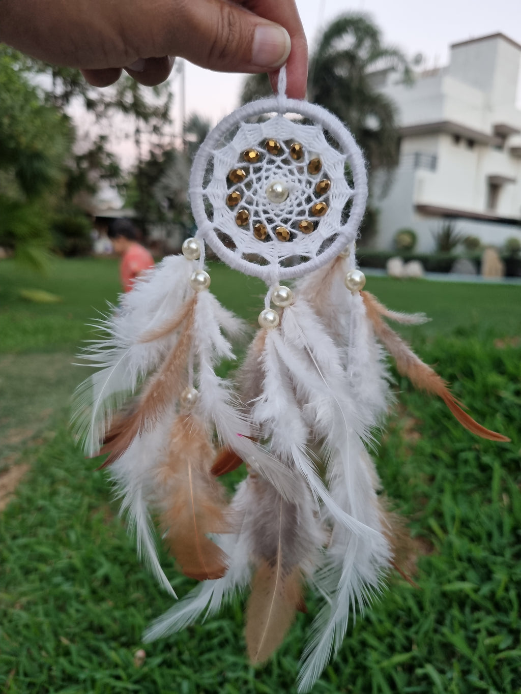 White Knitted Disc Car Hung