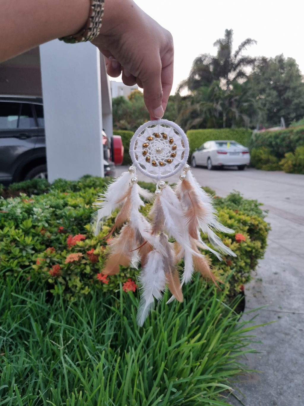 White Knitted Disc Car Hung