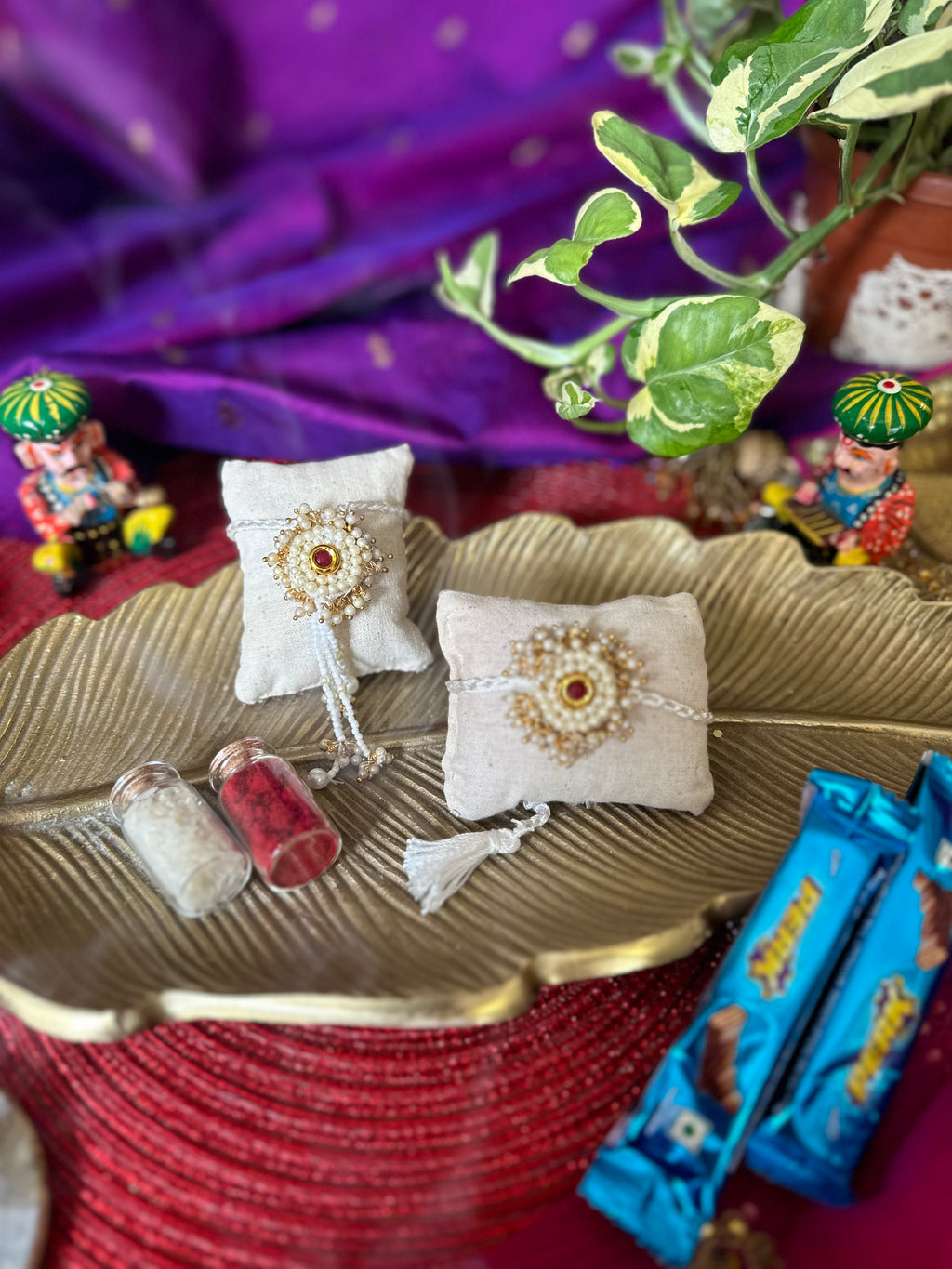 Safeed pearl Rakhi set