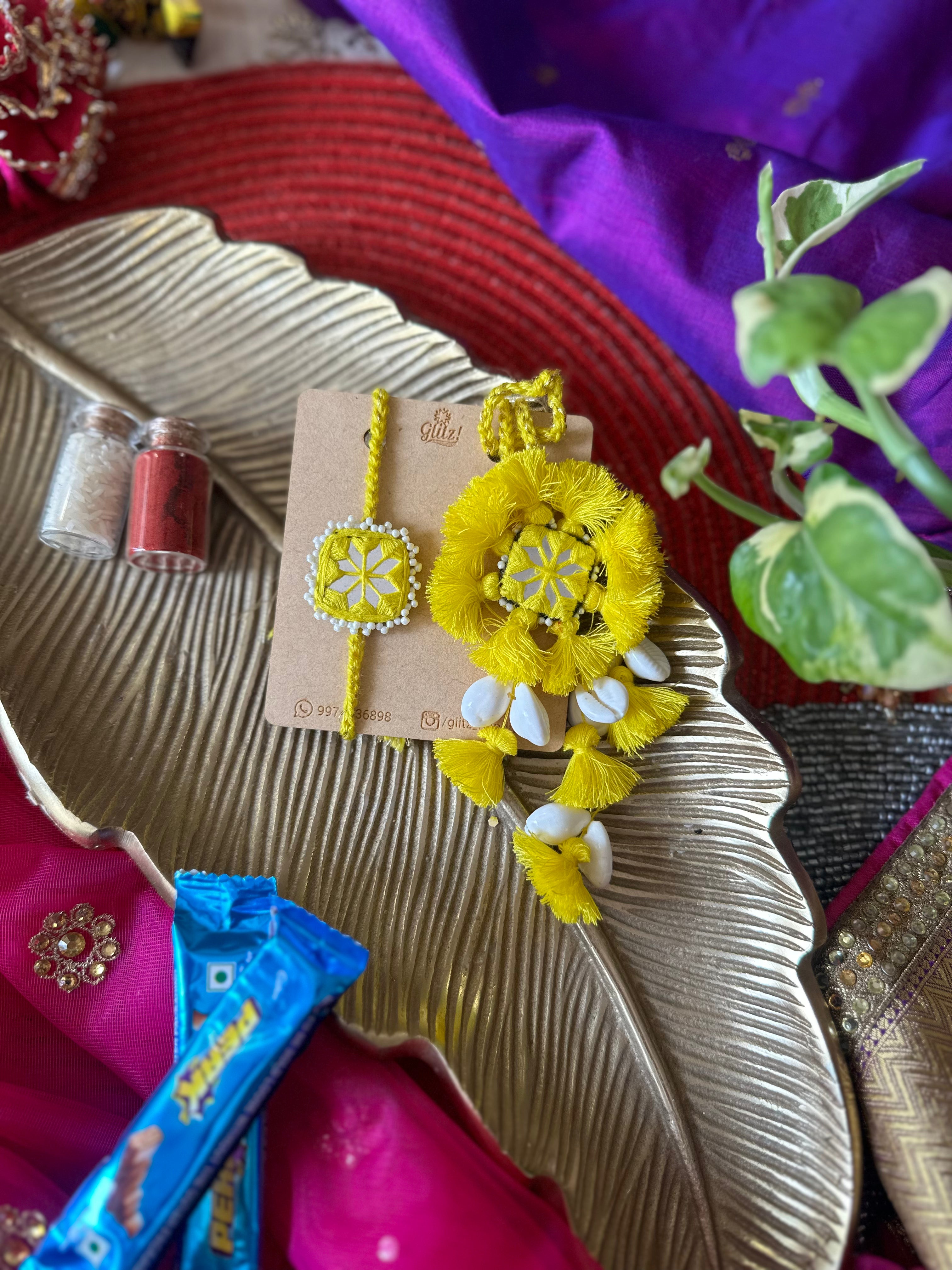 Kanch vali rakhi set