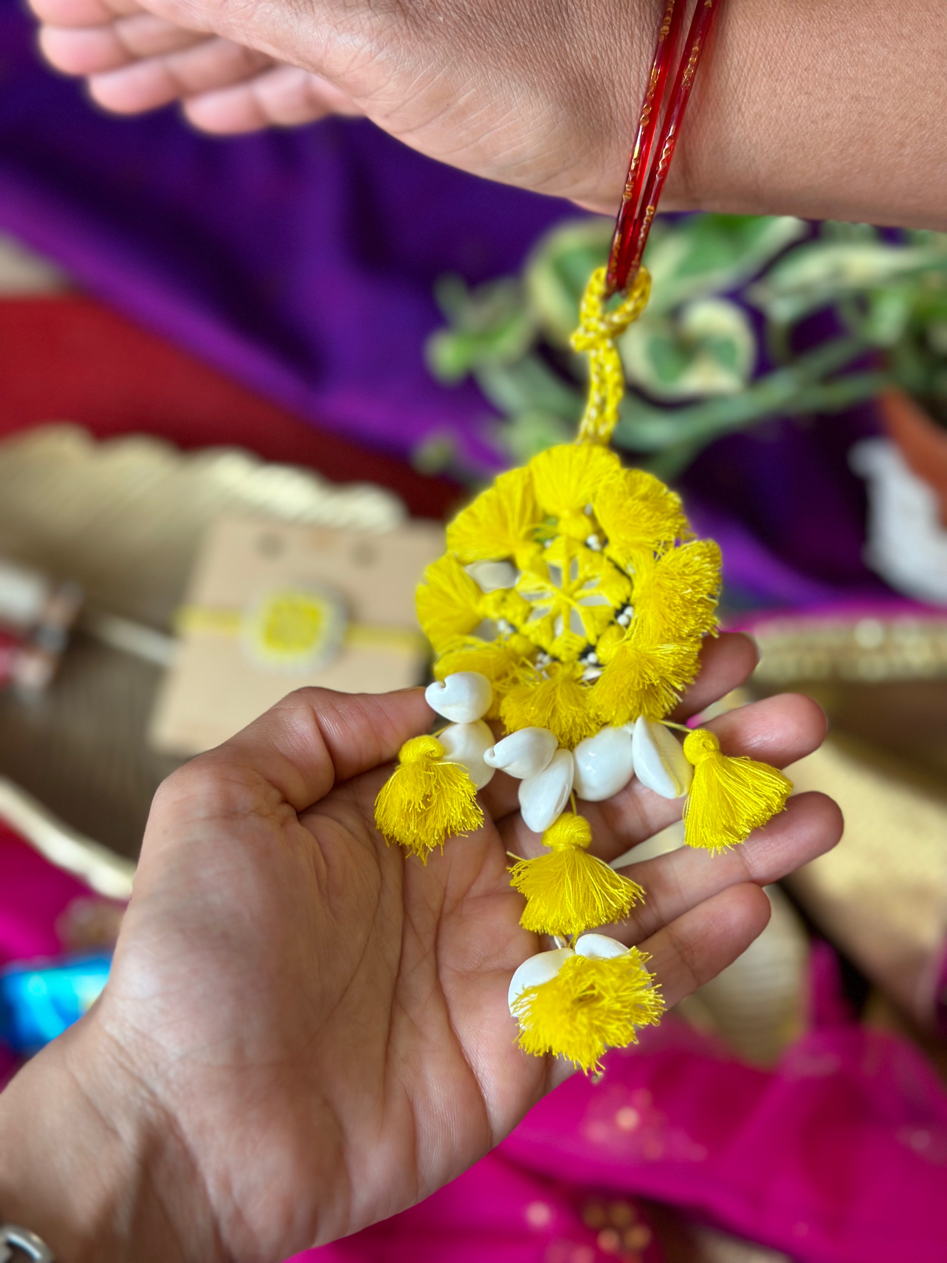 Kanch vali rakhi set