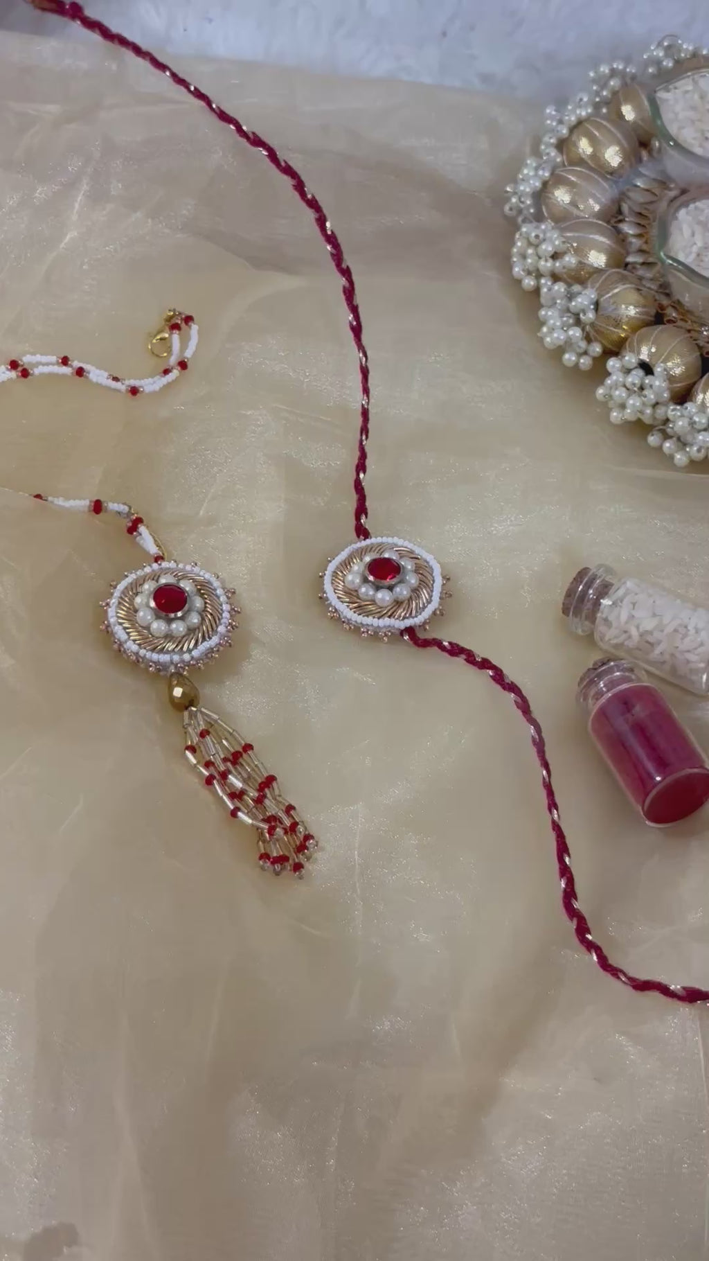 Sunheri classy rakhi