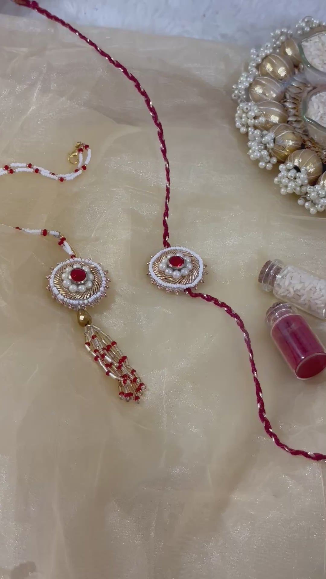 Sunheri classy rakhi