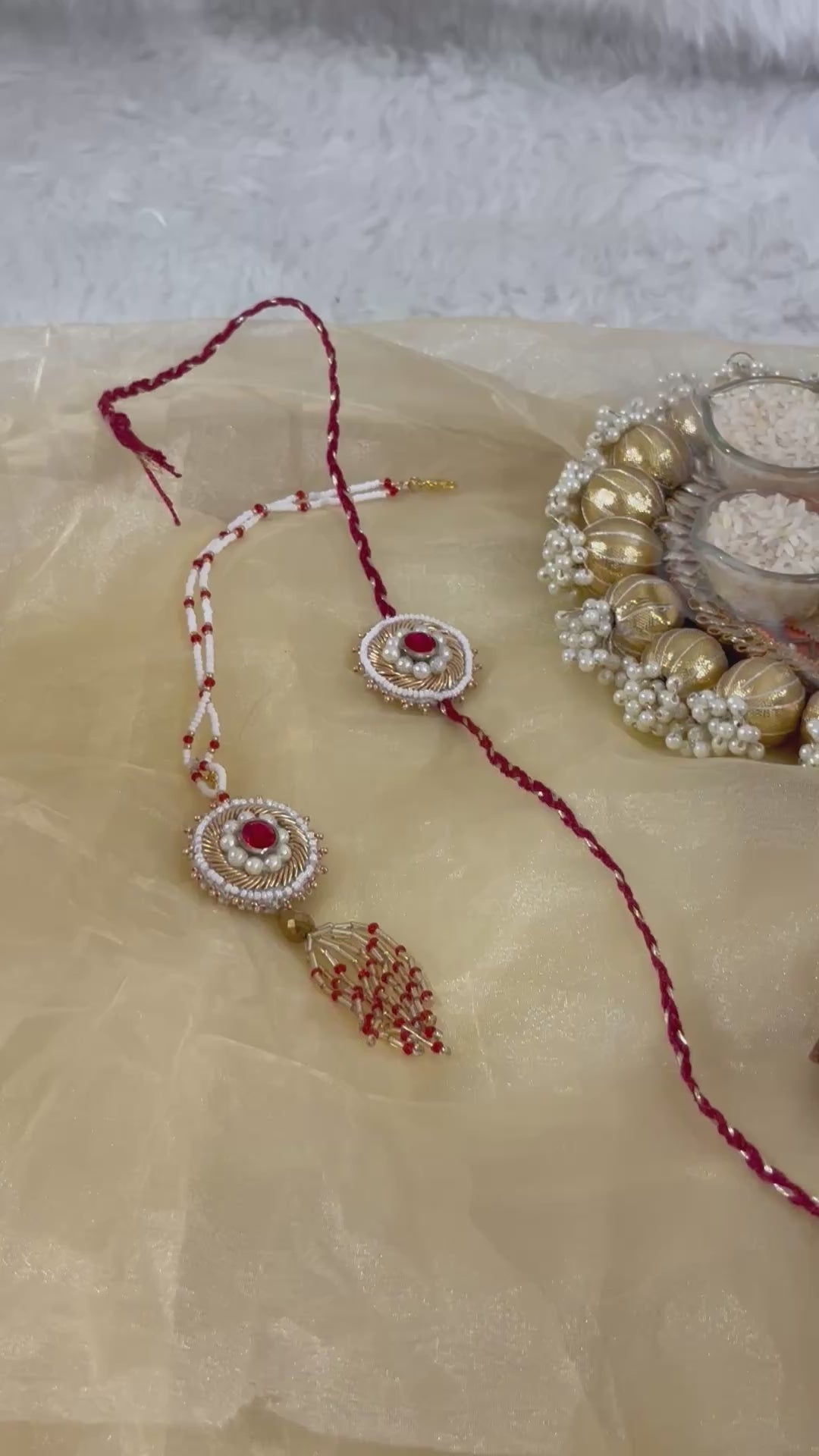 Sunheri classy rakhi